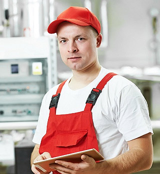 Wilson Trayer, customer